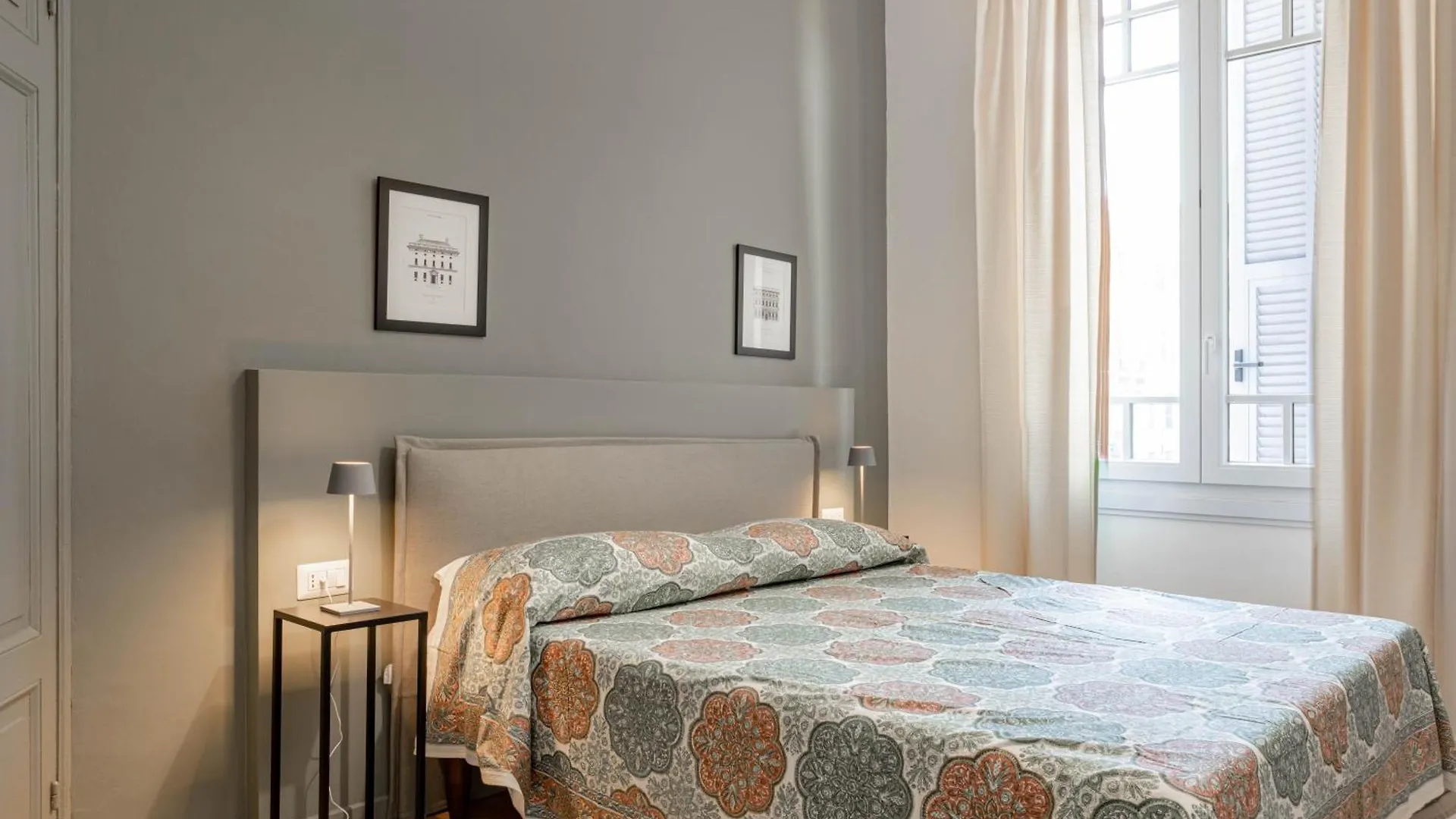 H11 Central Charm Sanremo-Ariston 0*, Sanremo Italy